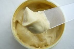 homemade ointment for the treatment of osteochondrosis